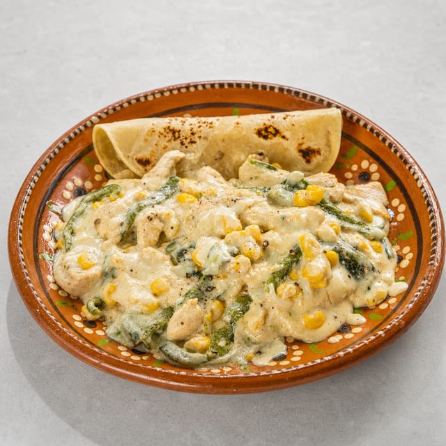 Pollo Con Rajas.