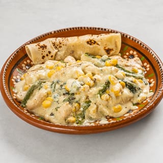 #6 POLLO RAJAS